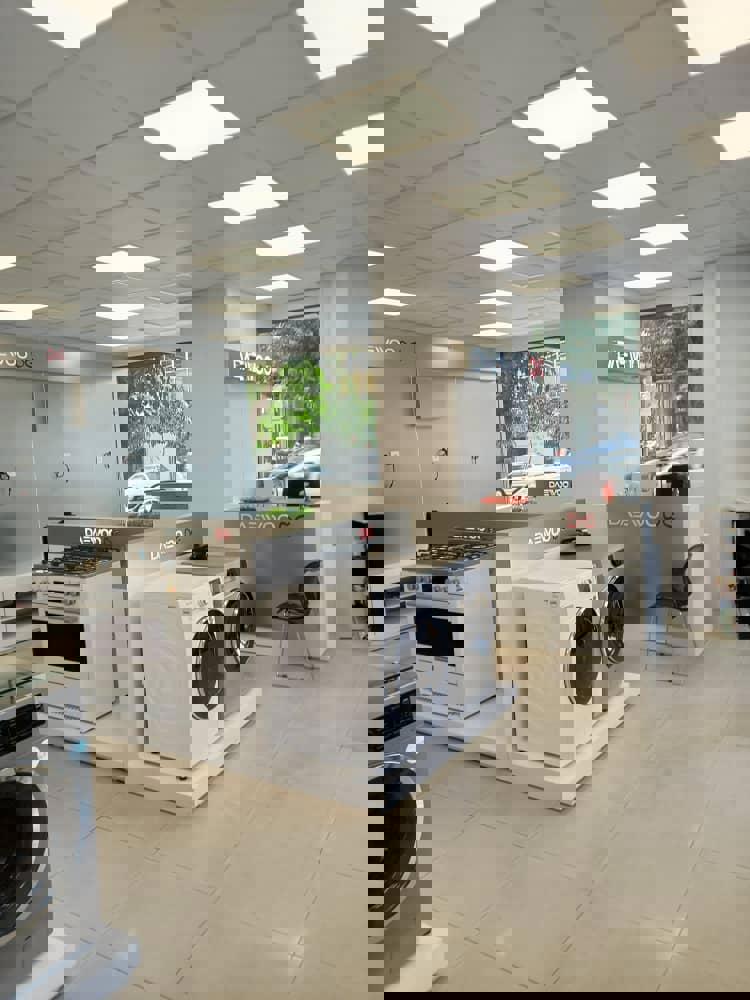 استند